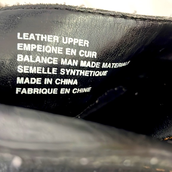 boc Ladies Clogs. Buckled Feature. Size 7/38 - Picture 11 of 12